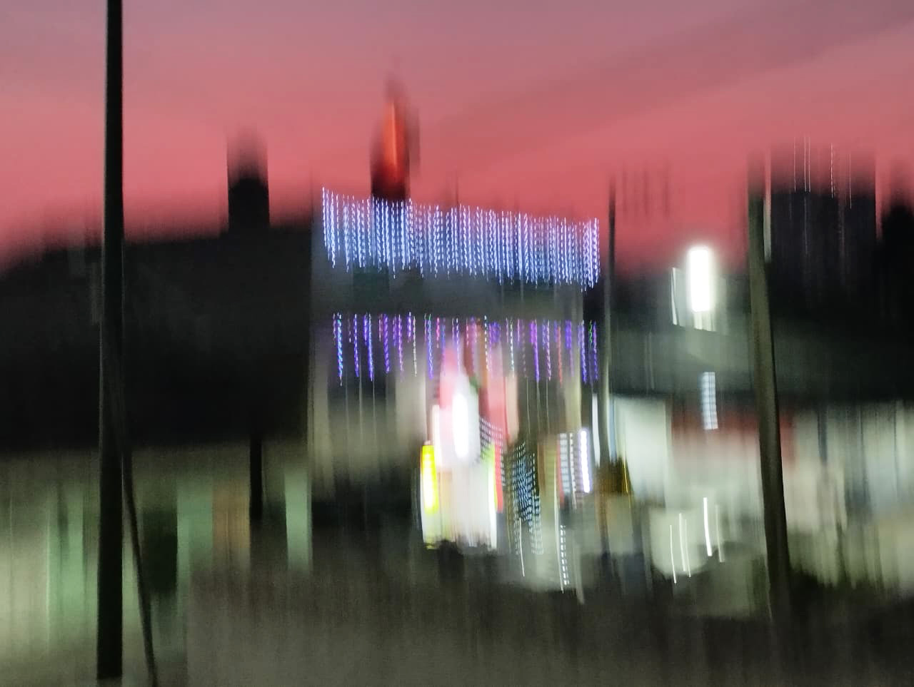 617