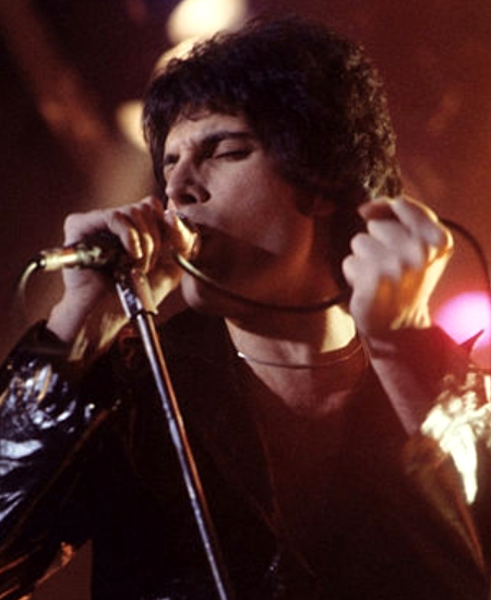 farrokh bulsara freddie mercury
